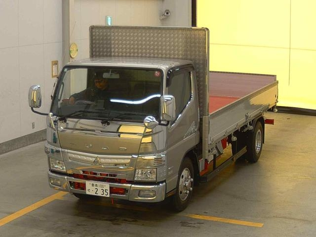 MITSUBISHI CANTER 2019