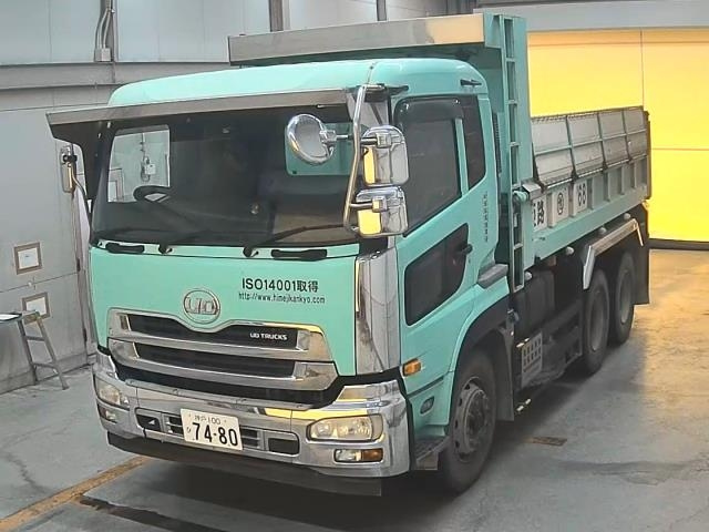 NISSAN UD SERIES 2014