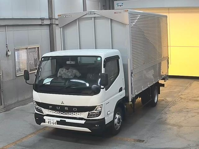 MITSUBISHI CANTER 2023