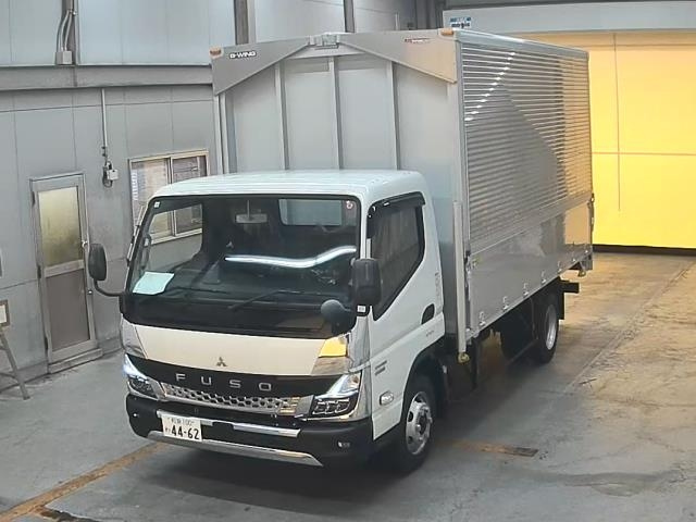 MITSUBISHI CANTER 2023