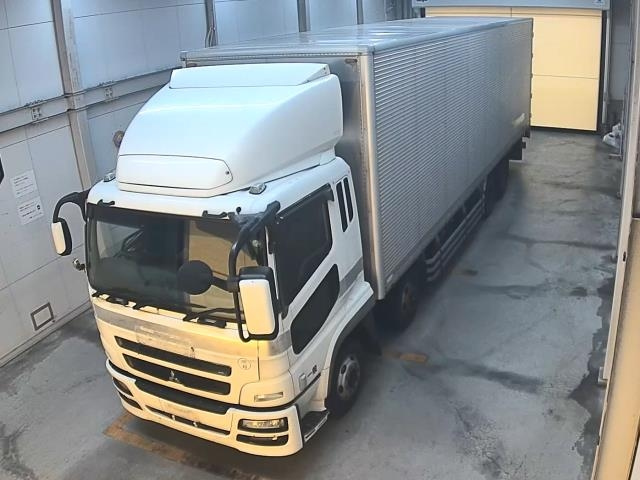 MITSUBISHI FUSO TRUCK 2010
