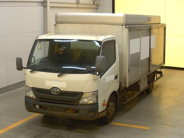 TOYOTA DYNA 2013