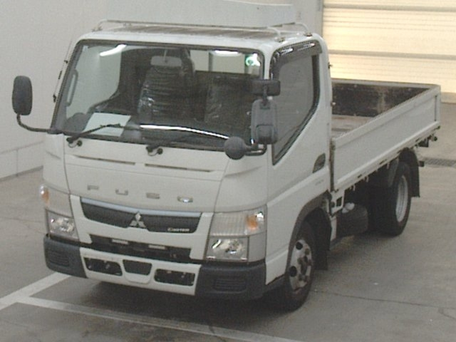 MITSUBISHI CANTER 2020