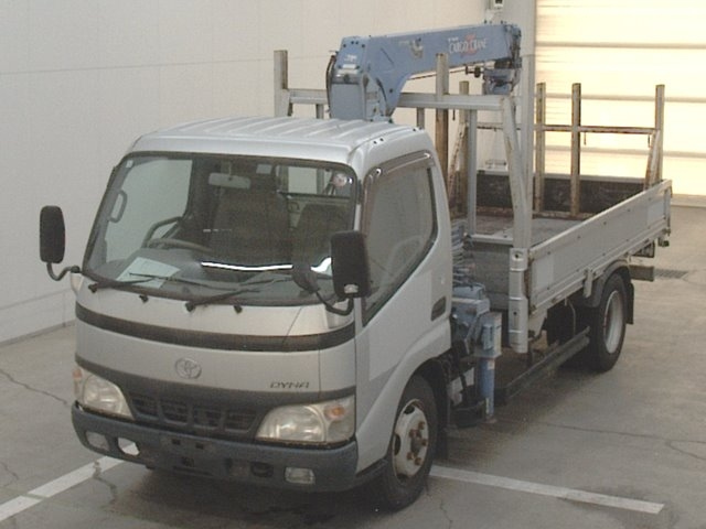 TOYOTA DYNA