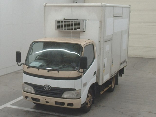 TOYOTA DYNA