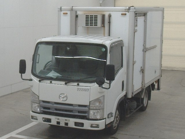 MAZDA TITAN