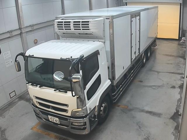 MITSUBISHI FUSO TRUCK 2015