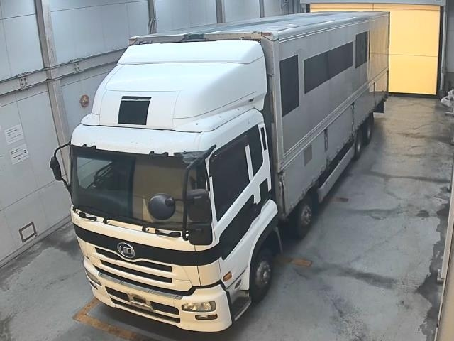 NISSAN UD SERIES 2010
