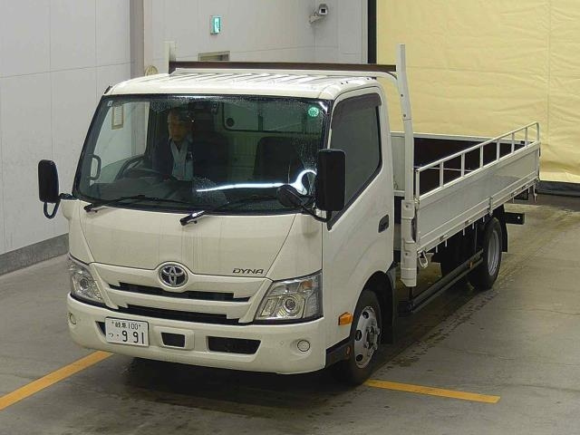 TOYOTA DYNA