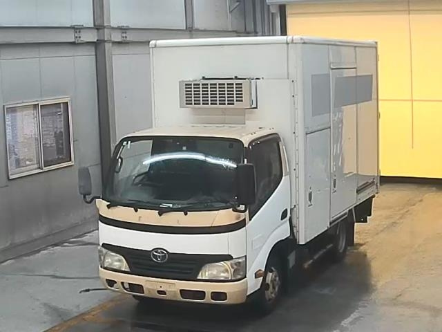 TOYOTA DYNA 2009
