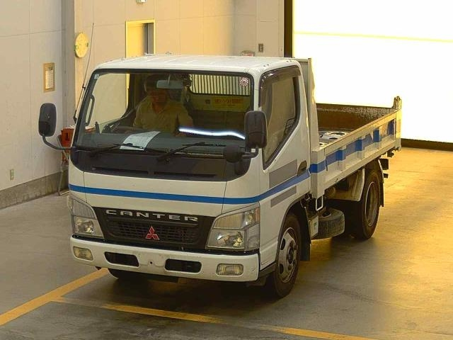 MITSUBISHI CANTER 2005