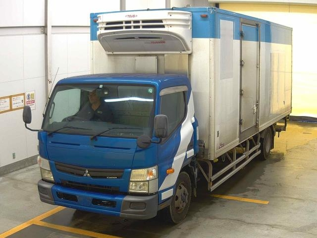 MITSUBISHI CANTER 2015