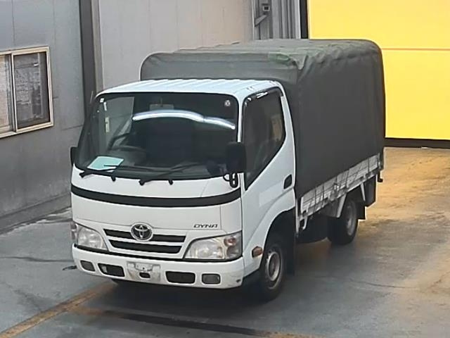 TOYOTA DYNA 2009