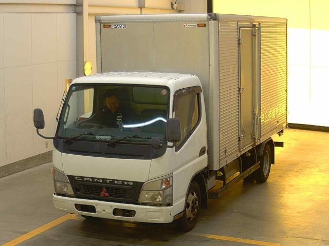 MITSUBISHI CANTER 2006