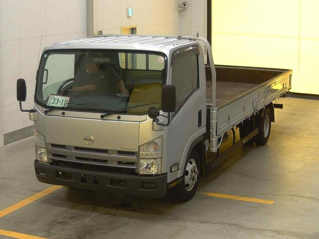 NISSAN ATLAS 2008