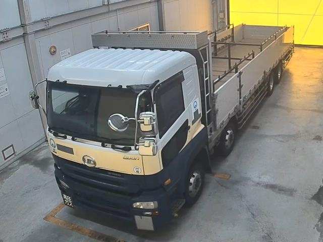 NISSAN UD SERIES 2015