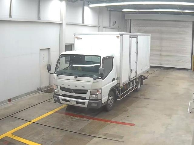 MITSUBISHI CANTER 2016