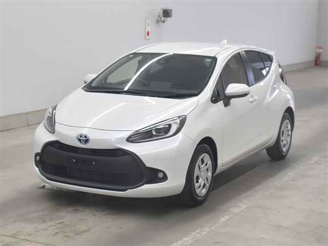 TOYOTA AQUA 2023