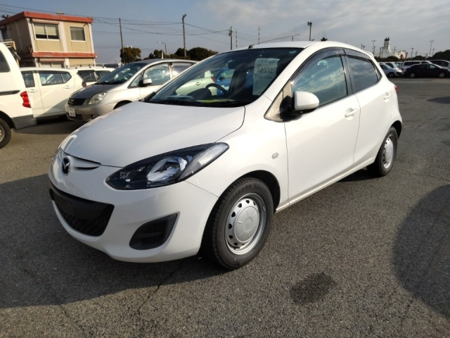 MAZDA DEMIO 2014