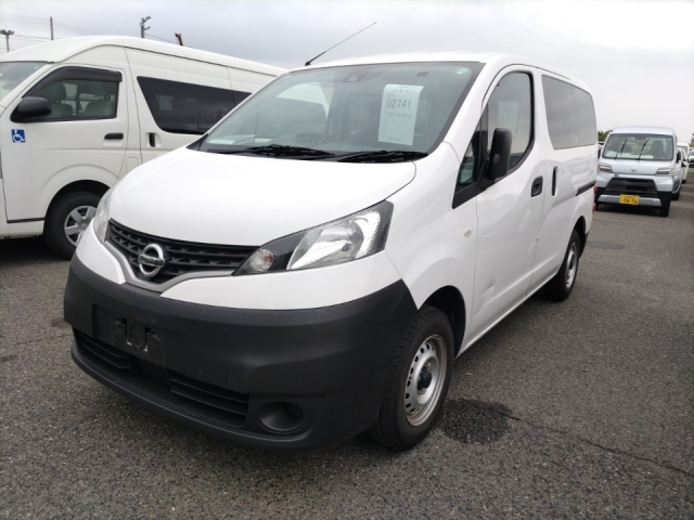 NISSAN NV200 2020