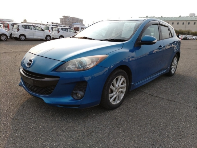 MAZDA AXELA 2012
