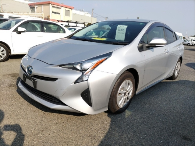 TOYOTA PRIUS 2019