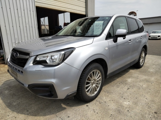 SUBARU FORESTER 2018