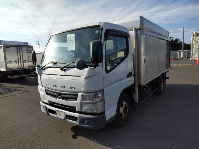 MITSUBISHI CANTER