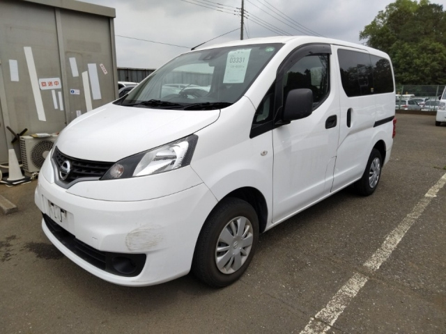 NISSAN NV200 2020