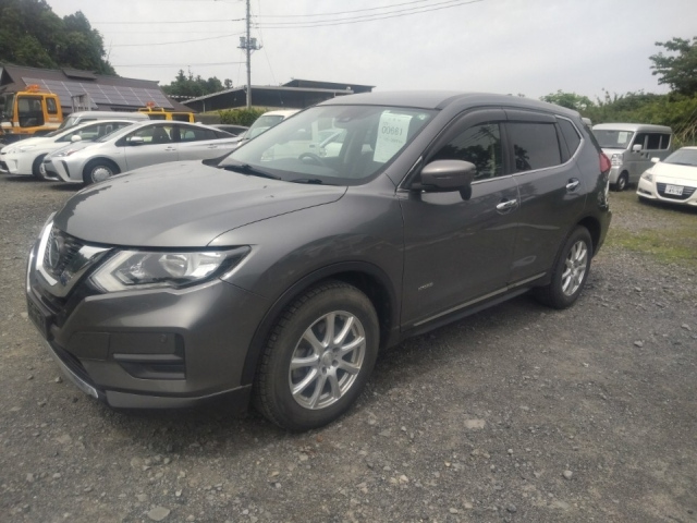 NISSAN X-TRAIL