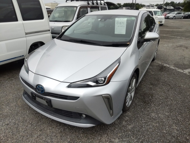 TOYOTA PRIUS 2020