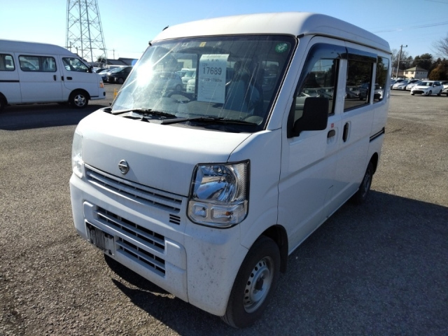 NISSAN CLIPPER VAN