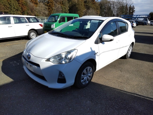 TOYOTA AQUA 2014