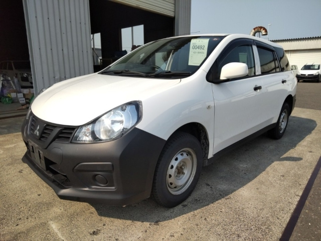 MITSUBISHI LANCER VAN 2019