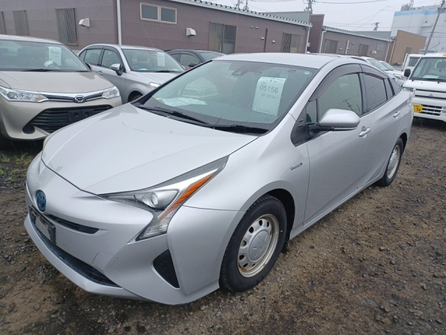 TOYOTA PRIUS 2017