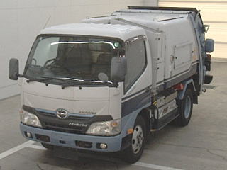 HINO DUTRO 2015