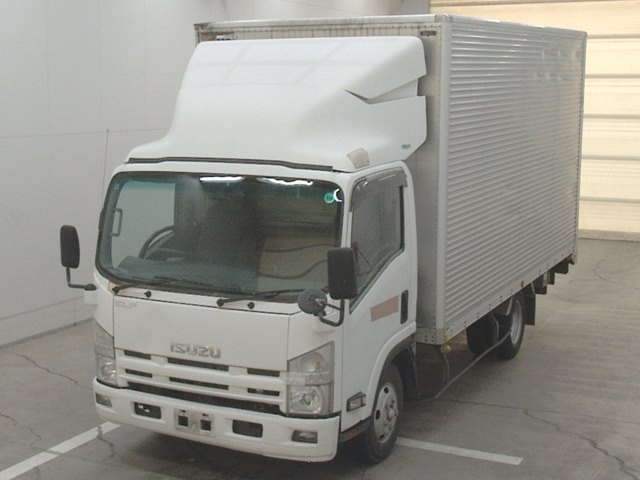 ISUZU ELF 2009