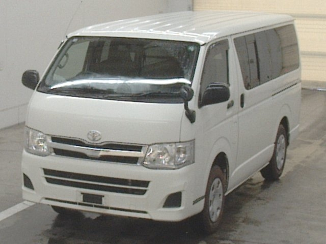 TOYOTA HIACE VAN 2012