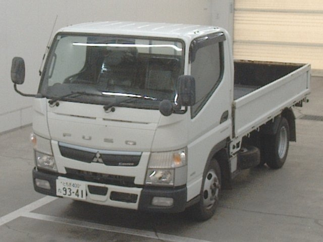 MITSUBISHI CANTER 2025