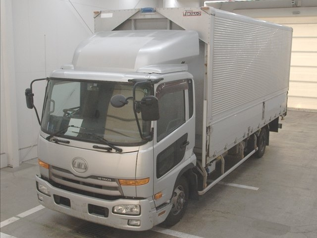 NISSAN CONDOR 2012