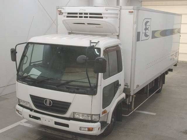 NISSAN CONDOR 2008