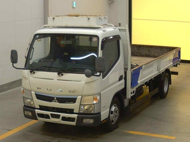 MITSUBISHI CANTER 2020