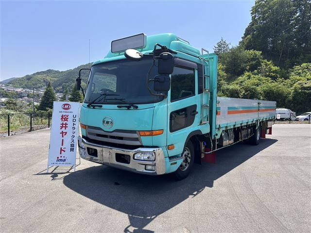 NISSAN CONDOR 2013