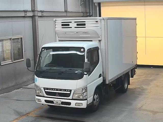 MITSUBISHI CANTER 2005
