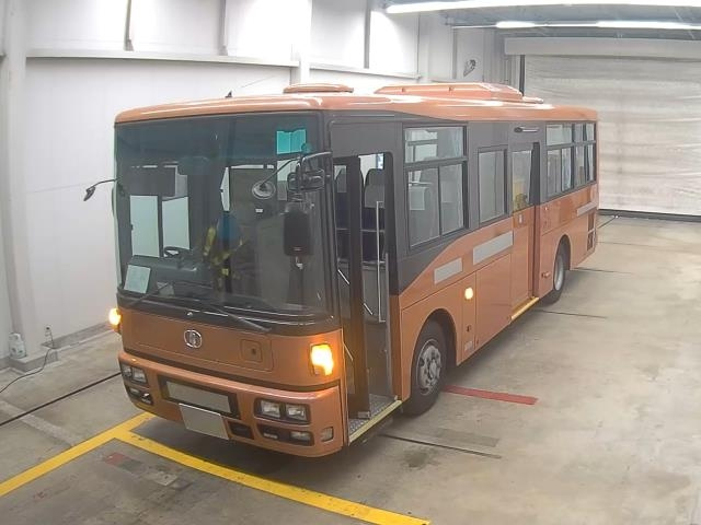 NISSAN UD BUS 2005