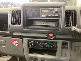 MITSUBISHI MINICAB TRUCK 2010