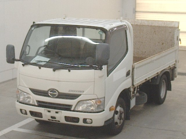 HINO DUTRO 2016