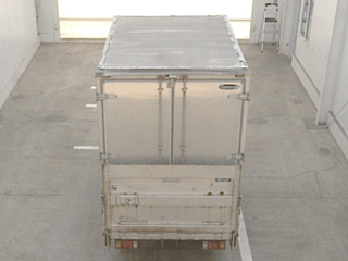 NISSAN ATLAS 2011