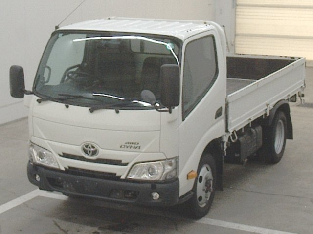 TOYOTA DYNA