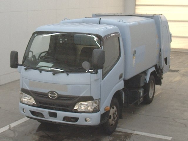 HINO DUTRO 2017